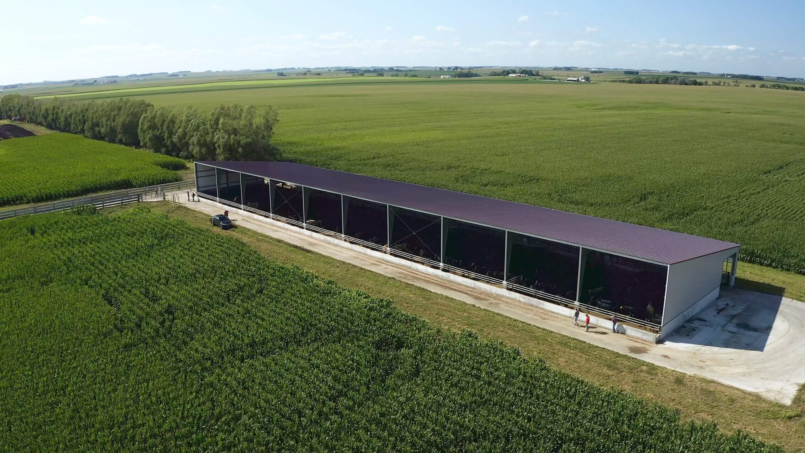 Seth Smith Deep Pit Cattle Barn - Chief Buildings – chiefbuildings.com